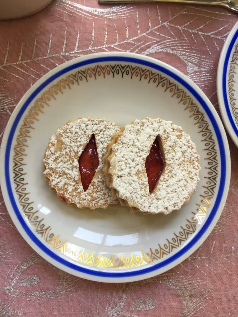Linzer Cookies