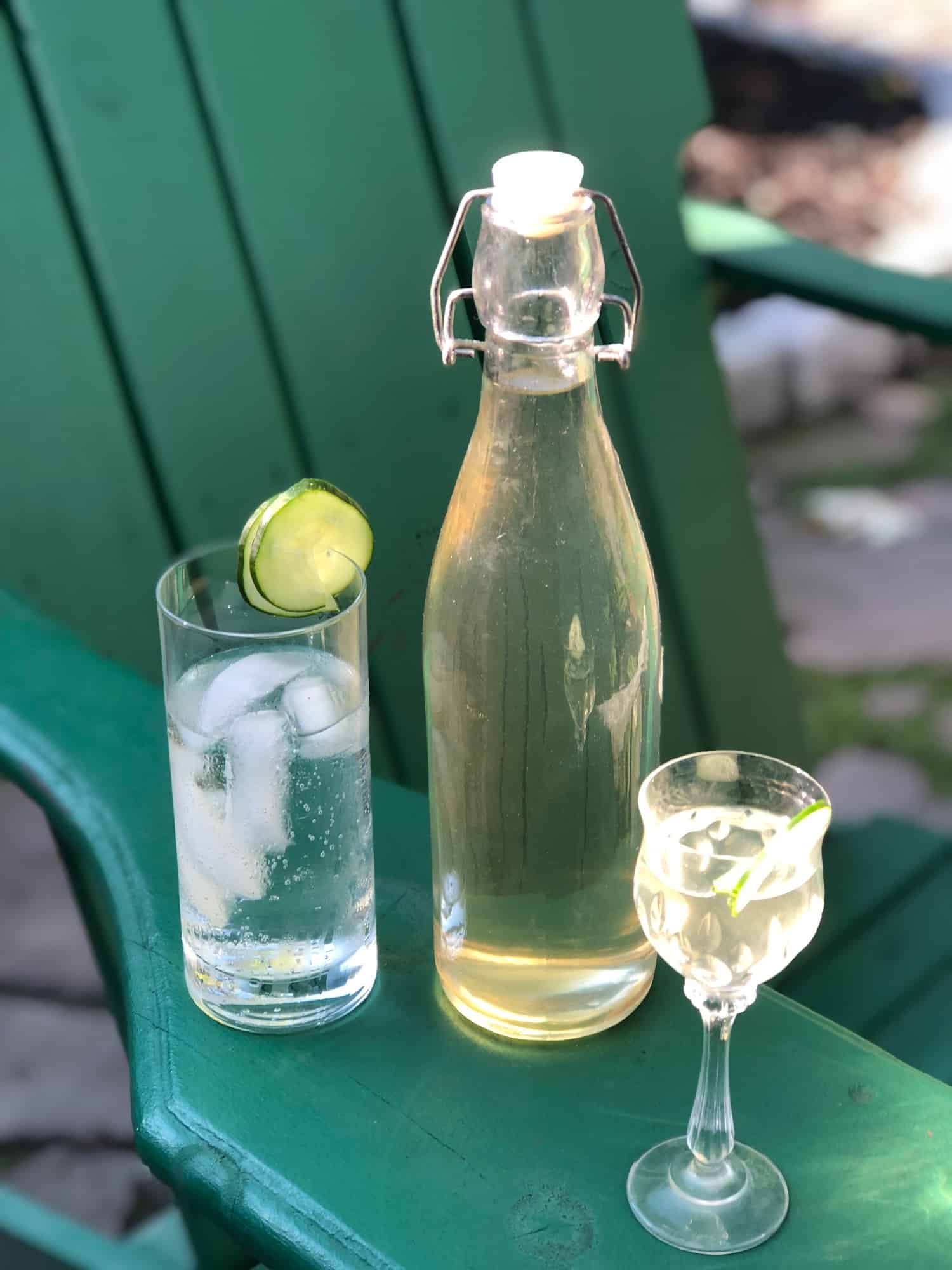 mint cucumber vodka liqueur and cocktail green chair